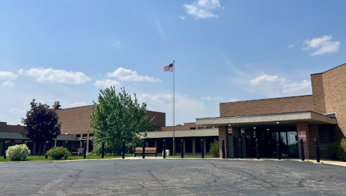 Front entrance of Wood County Annex & Health Center 